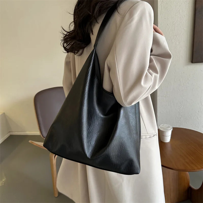 EVERYDAY CLASSY CITY TOTE
